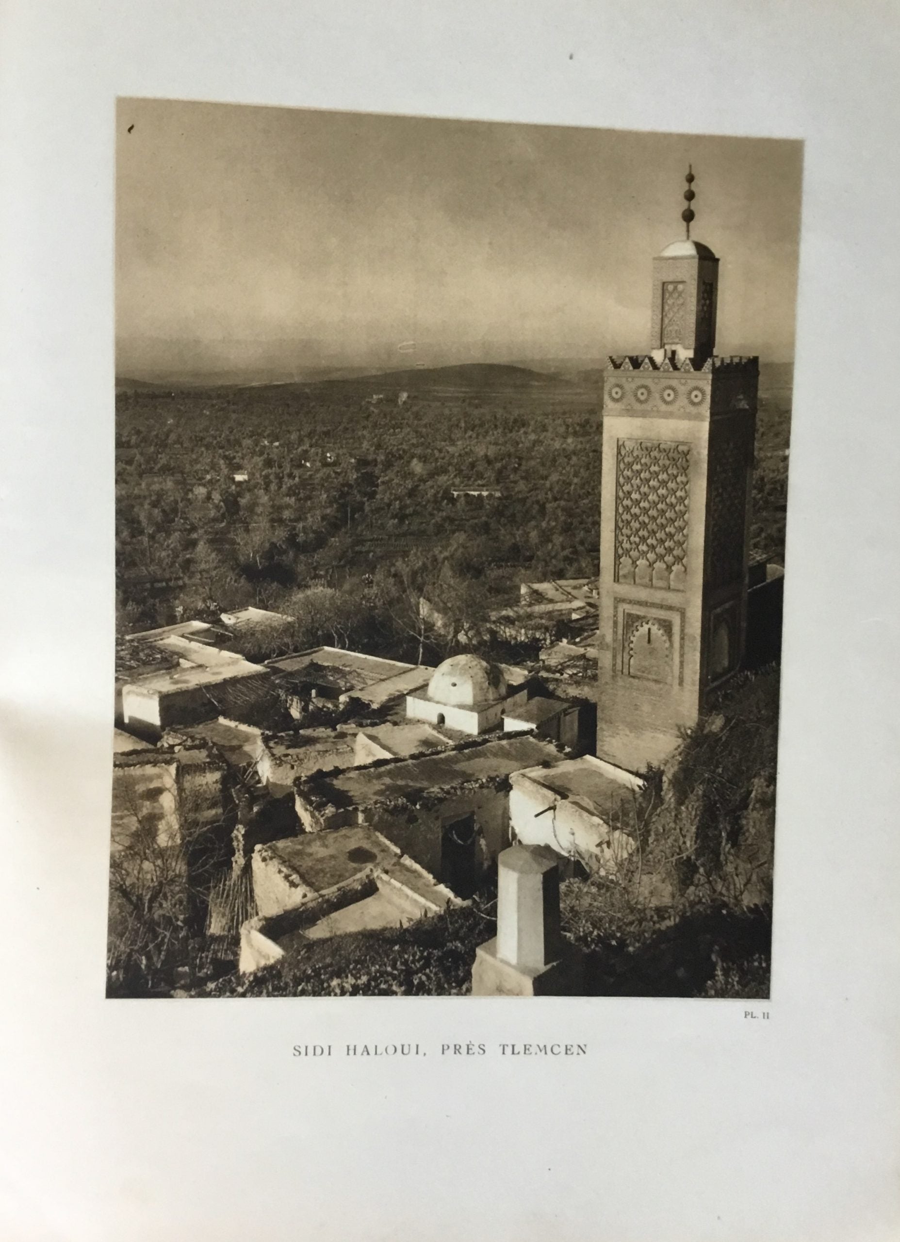 L’Algerie. Editions du Centenaire de L’Algerie.